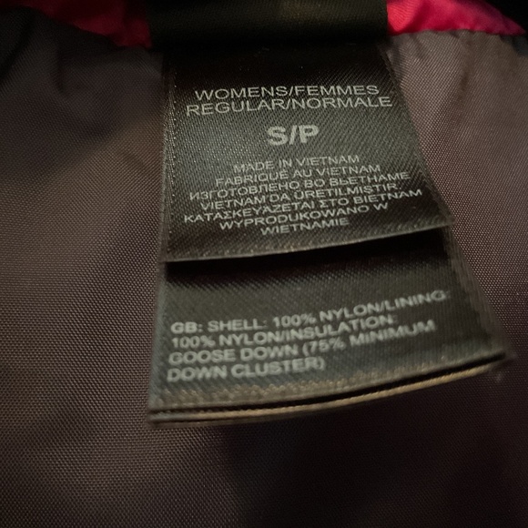 The North Face Quilted, Full-zip, Down Puffer Vest, Small - Picture 7 of 7